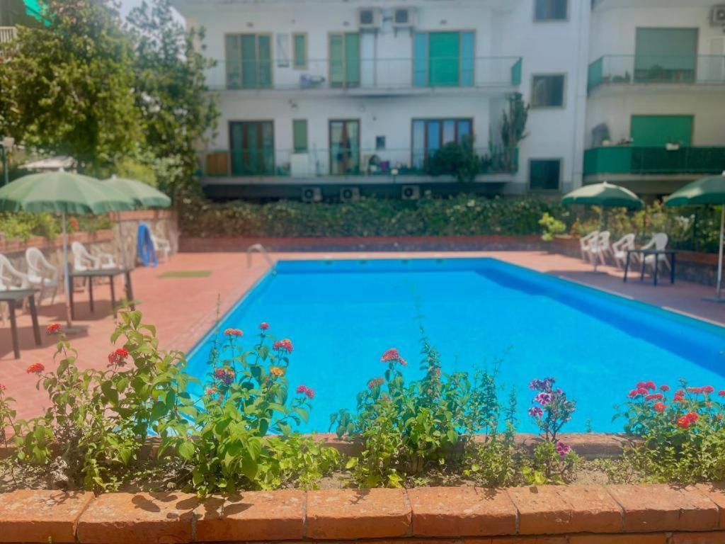 Large Family Appartament With Pool Apartment Sorrento